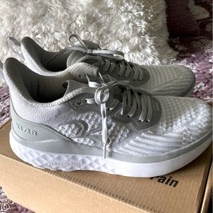 Gravity Defyer XLR8 Orthopedic Sneakers